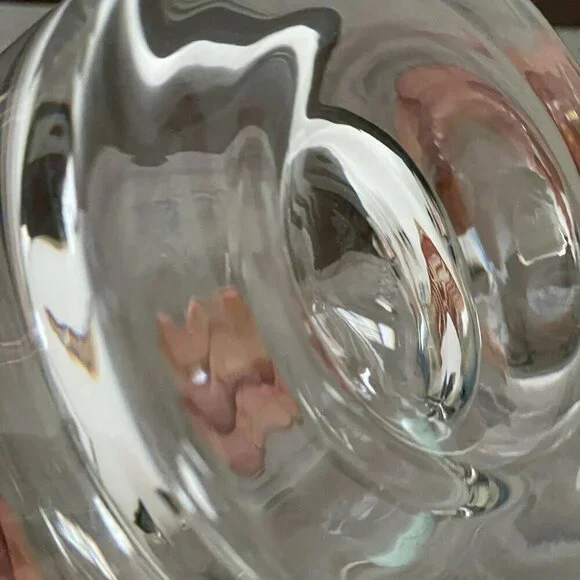 NWOB Nude Shade Whisky Decanter Skull Shaped Stopper Lead Free Crystal 42oz - Picture 13 of 13